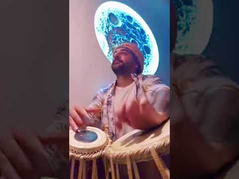 Dil Hai Ki Manta Nahin.... Avirbhavv verrma #tabla #tablalive #tablaplayer #tablalover #tablacover