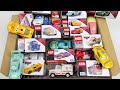 I put &quot;Disney Cars&quot; mini car in a cardboard box. Find boxes with the same pattern and store them