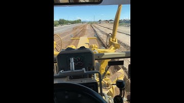 #MOTORGRADER 140H CATERPILLAR     #LEVELING