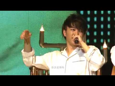 【20140907】2014华晨宇“火星”北京演唱会《Somebody That I Used To Know》（Ft.左立）