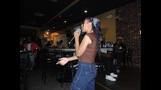 Performances in NYC, open mics and questionable outfits. (MUSIC ARTIST VLOG)