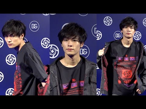 THERAMPAGE川村壱馬、報道陣のリクエストに神対応で決めポーズ連発　呪術廻戦コーデを着こなす　『ドルチェ＆ガッバーナ×呪術廻戦』ポップアップストア フォトコール