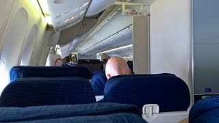 United Flight 219 Boeing 777-200ER Economy Class Trip Report | Chicago - Honolulu