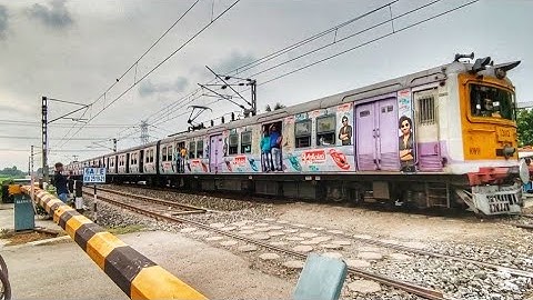 High Speed New Ad-Printed Colourful EMU local Train Heatedly Riding Out At Railgate
