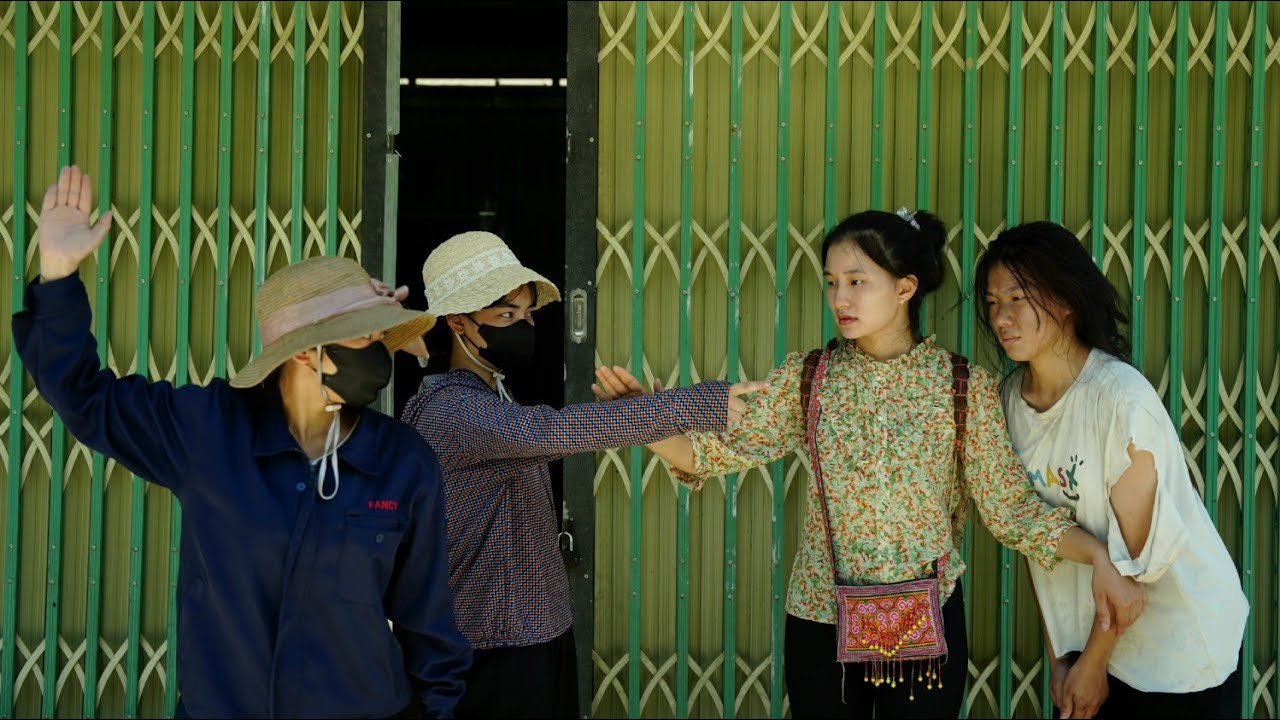 She was once a homeless girl who was helped by Ly Tieu Nu to escape from a bad guy.|| Ly Tieu Du