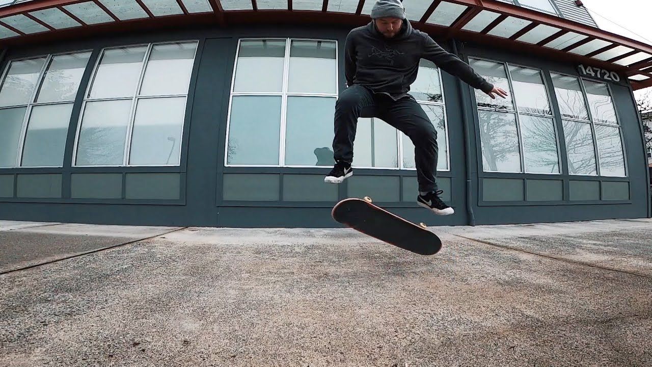 Most Kickflips in 30 Minutes