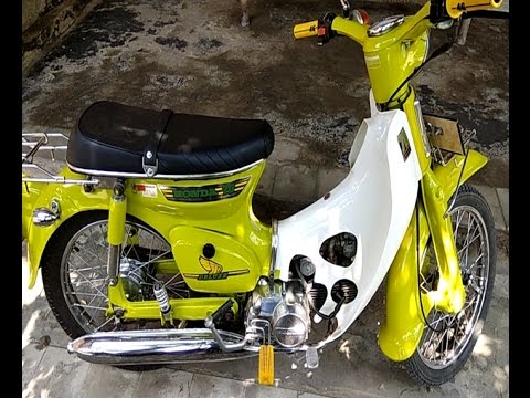 Modifikasi Motor  Honda C70  Ala Valentino Rossi Dengan 