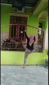 Celana cewek robek # viral