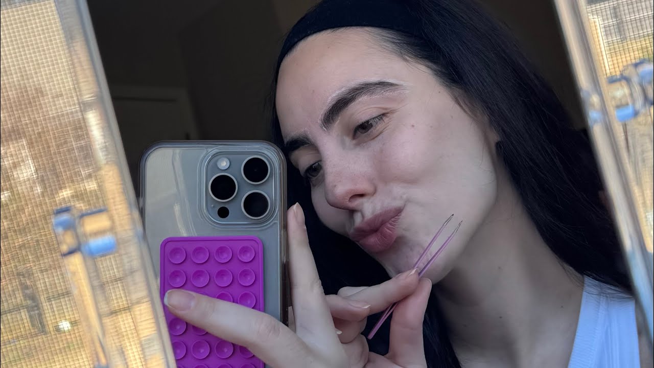 FAZENDO MINHA SOBRANCELHA SOZINHA (DEU CERTO!) 