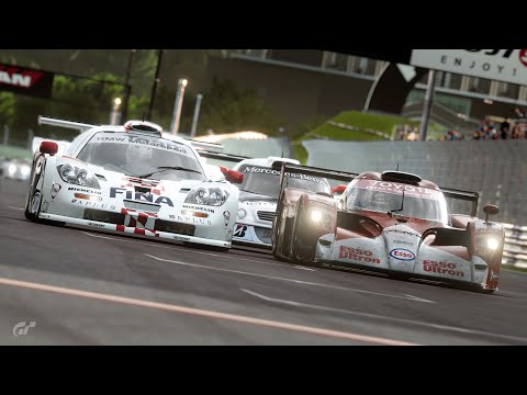 Three different GT1 cars battling for the victory! (Gran Turismo 7)