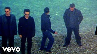 Смотреть клип U2 - Stuck In A Moment