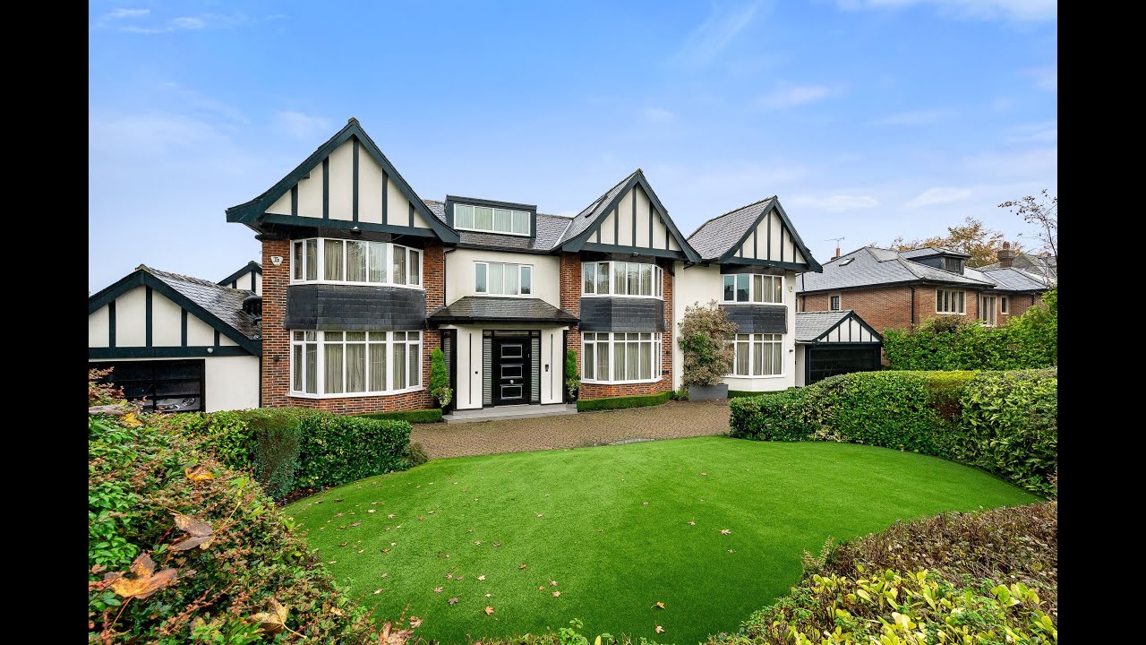 Sandmoor Drive, Alwoodley, Leeds LS17 7DF