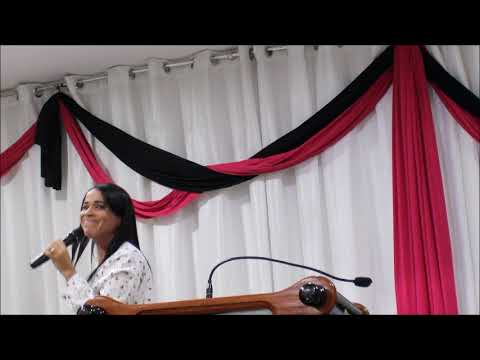 Ministração da irmã Priscila.
