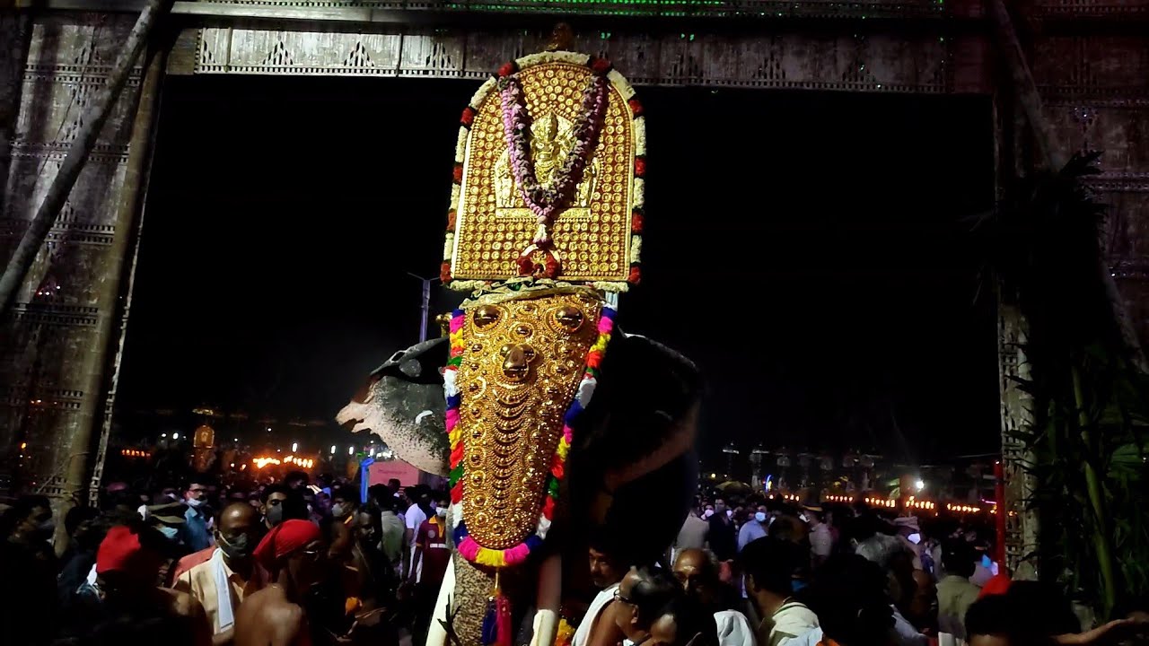 തൃപ്രയാർ തേവർ | Thriprayar Thevar @ Arattupuzha pooram 2022