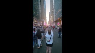 'Manhattanhenge' Phenomenon Lights Up New York City