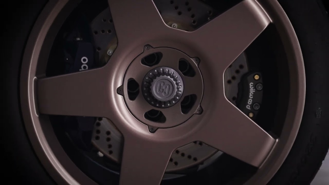 Eccentrica V12 Overview