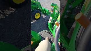 John Deere 4044M reverser quick overview