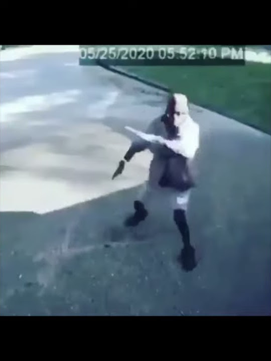 Nigga dancing at security camera #Shorts  #Reddit #funny