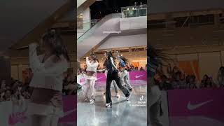 240203 Newjeans 뉴진스 - Eta In Nike Singapore Orchard Flagship Shop