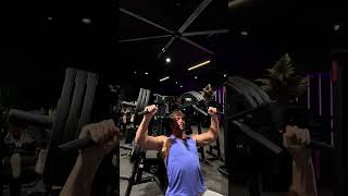 ven levantar hombros conmigo ? #lifting #wellness #healthy #gym #fitness #fittok #arizona #scottsdal