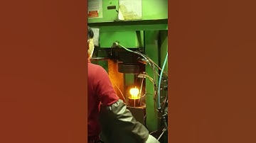 The iron cutting process uses a very strong cutting machine #shorts