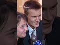 Abiturientų pokyliai Vilniaus rotušėje. 2000 m. reportažas