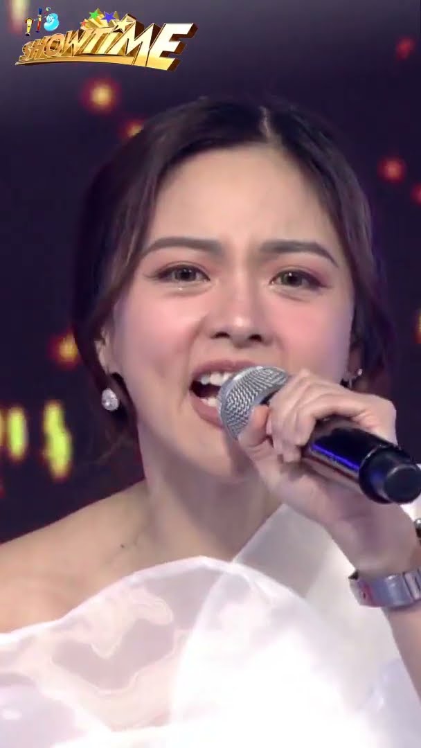 HAPPY NEW YEAR, MGA KAPUSO! #shorts | It's Showtime