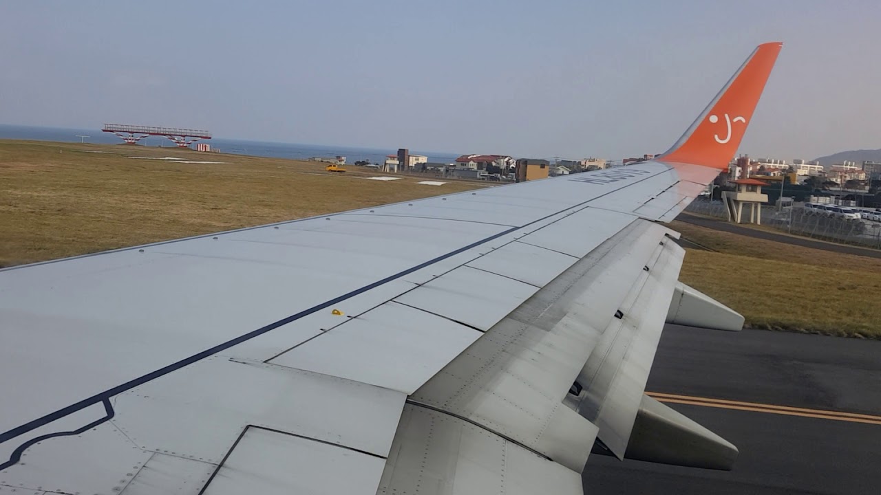 JEJUAIR B737-800NG TAKEOFF JEJU HL8019 7C154