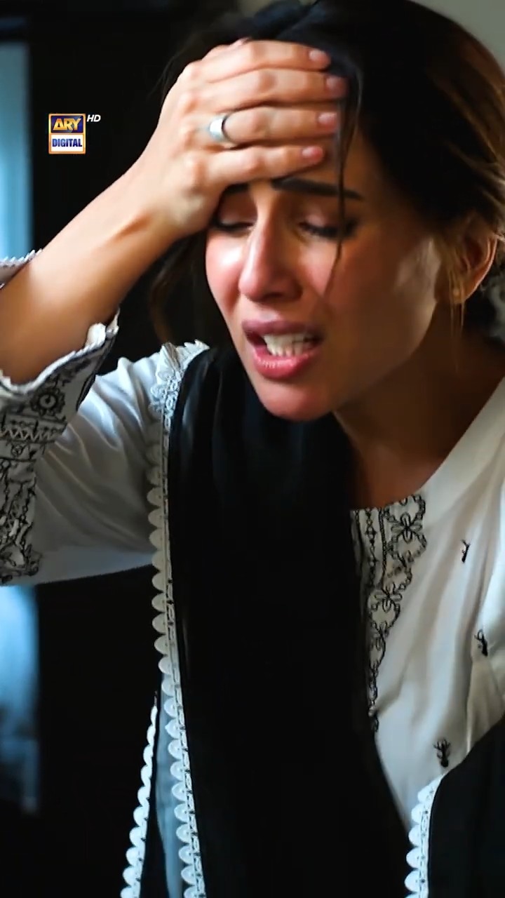 This scene will Break your Heart ? #ayeishqejunoon #shorts