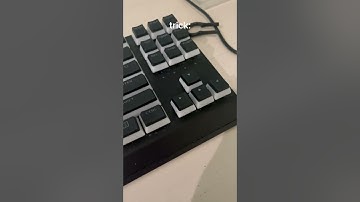 how every top player be clicking their keyboards: