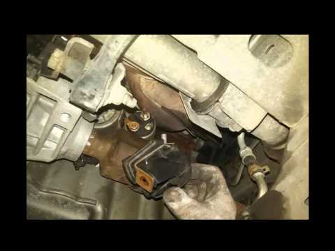 Changement démarreur Moteur Renault 1.6l 16s ici un scenic 1999 ...