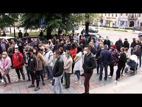 Чернівецький Промінь: У Чернівцях мітингували більше 100 рестораторів та працівників івент-індустрії Чернівецький Промінь: У Чернівцях мітингували більше 100 рестораторів та працівників івент-індустрії