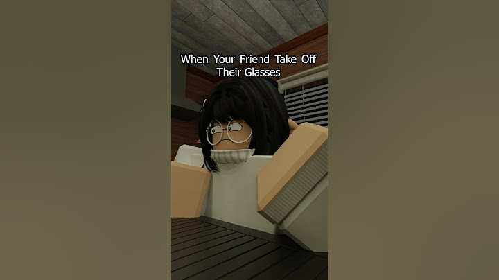 When Your Friend Take Off Their Glasses | FIX #short #shorts #roblox #memes #squidgame