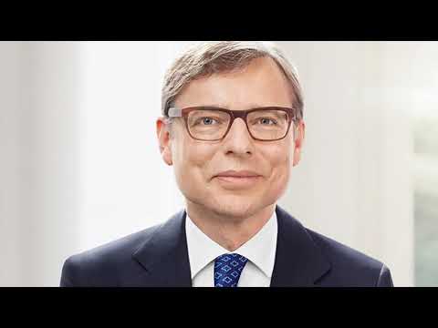 credit-suisse-asset-management-returns-to-etfs-in-‘hokey-cokey’-move