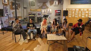 Were All Gonna Discover Volume 13  Kohi Sekai X Kota Owatari