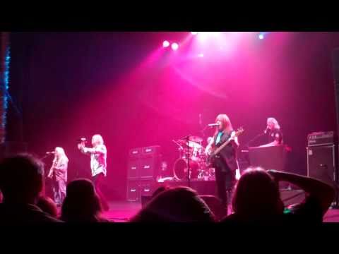 Uriah Heep - Bernie Shaw Intro - Palais Theatre Me...