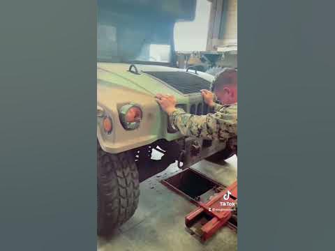 How much does this HMMWV weigh? #shorts #military #marine #sendit - YouTube