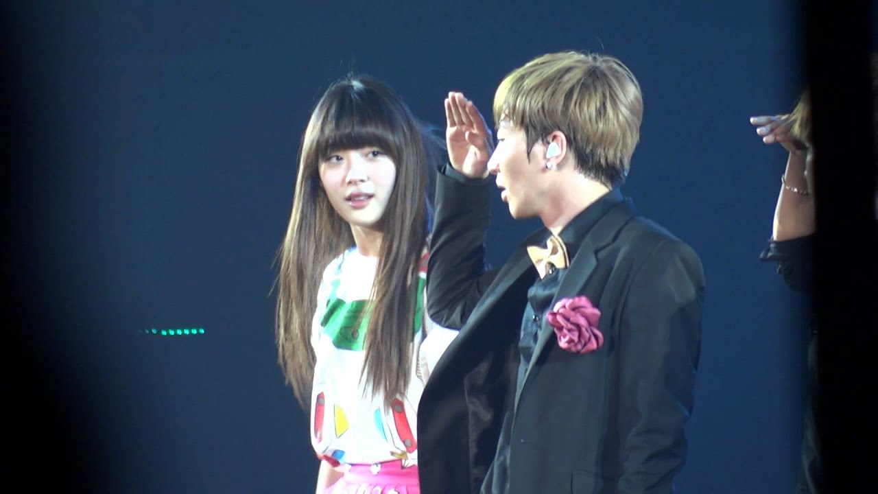 120219 Super Junior - Oops!! (Feat. f(x)) @ Super Show 4 Singapore
