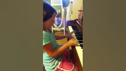 Victoria Carroll playing Tarantella on piano