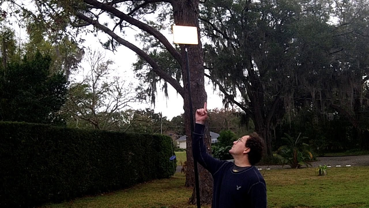 Review: ITOTIN heavy duty 9.5ft steel light stand $60