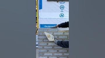Cleaning Off Excess Mortar While Bricklaying #shorts