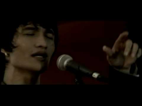 flanella - aku bisa, live perform at Malang TV