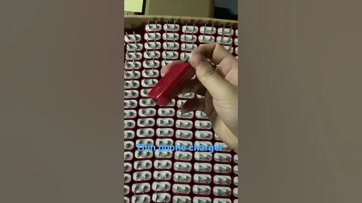 Very thin flat usb phone charger