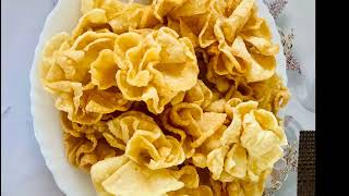 Want to surprise your guests with a unique dessert? These edible roses are quick,easy, and delicious