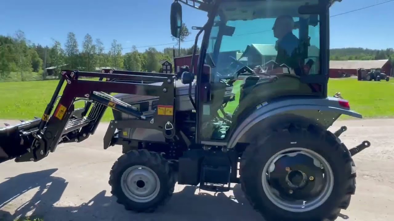 Traktor Landtac 254 4WD med lastare