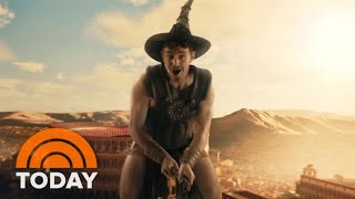 Paul Mescal defies gravity for ‘Gladiator’ musical parody on ‘SNL’ Profile
