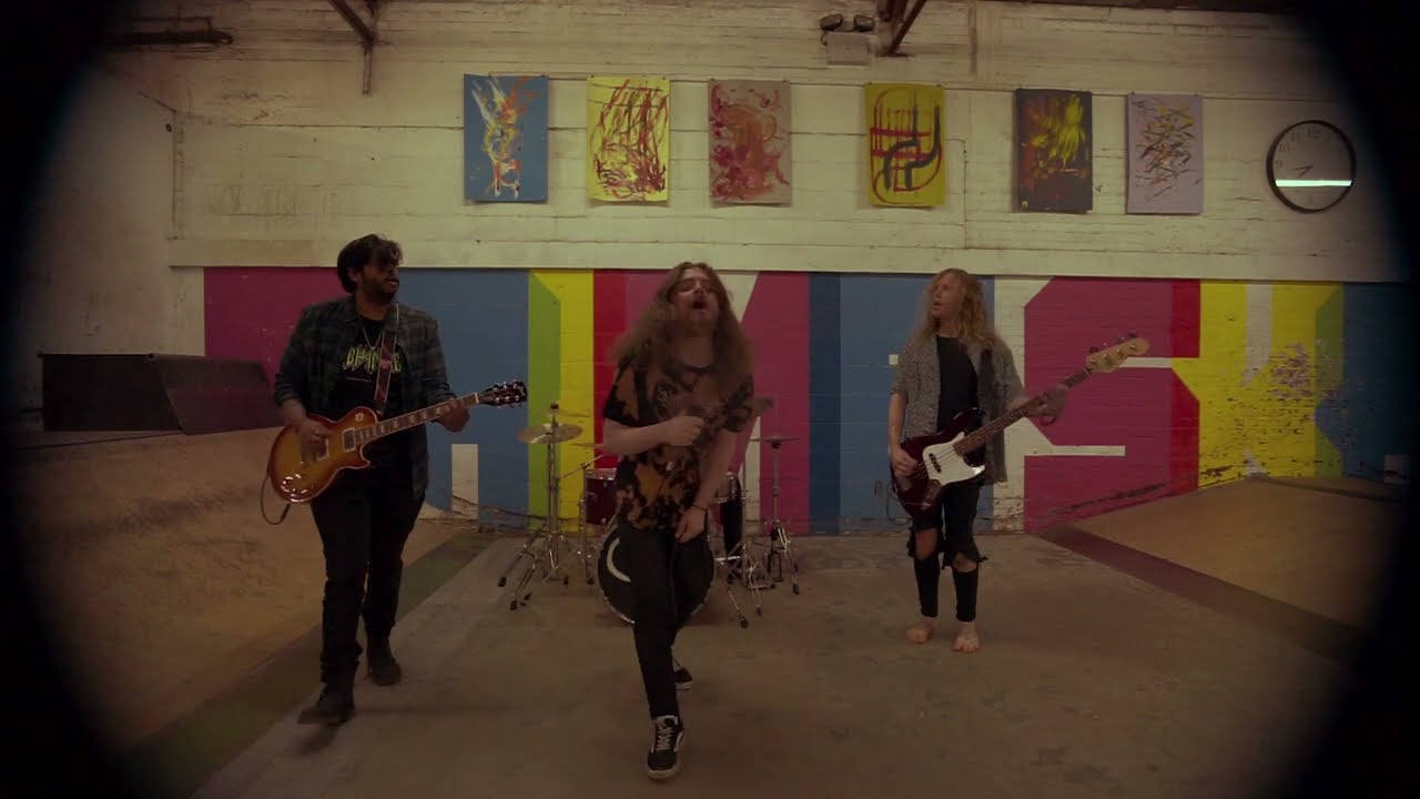 Watch Foxhole - Scatterbrain (Official Video) on YouTube Watch Foxhole - Scatterbrain (Official Video) on YouTube