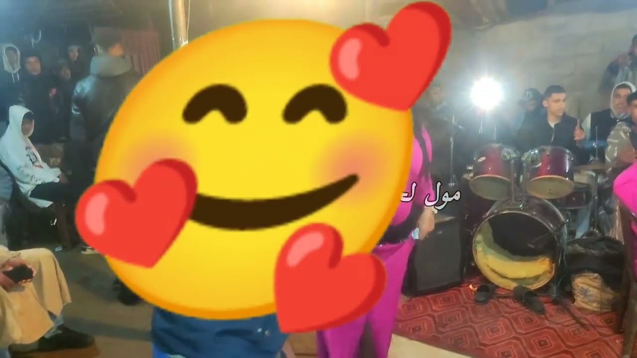 رجل يتحدى شيخة 