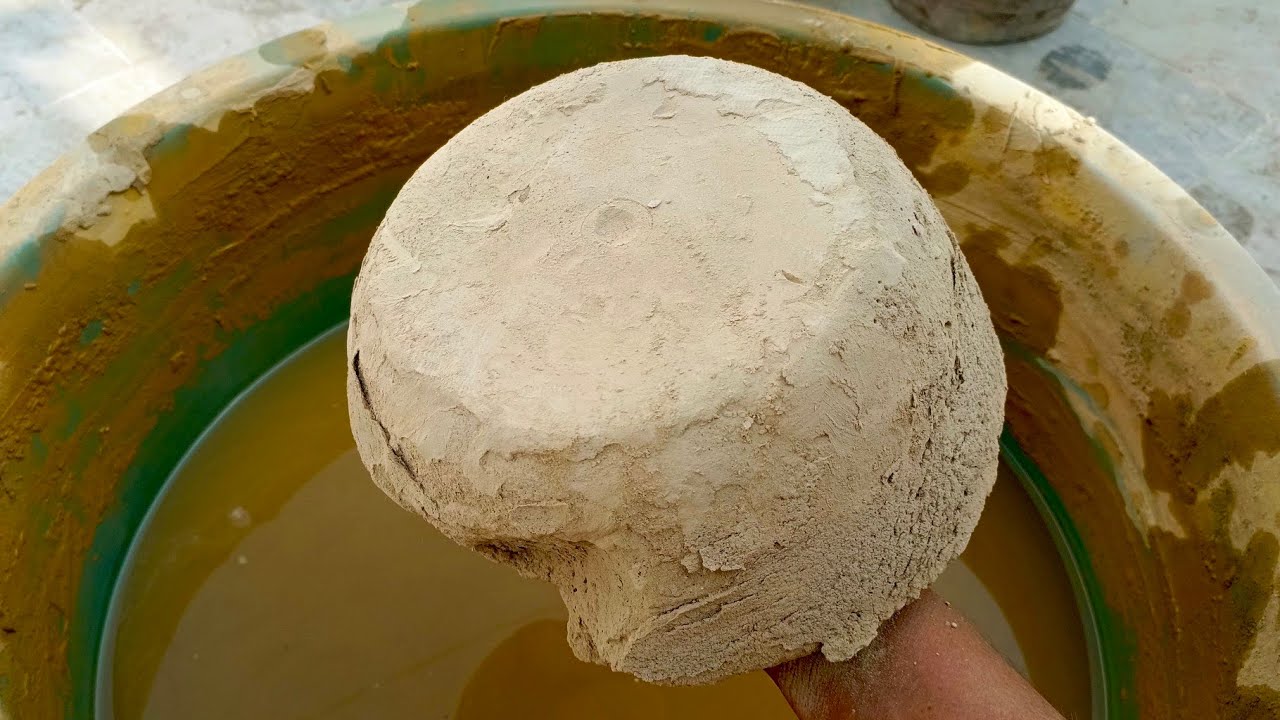 Asmr. Masterpiece white mud dirt water crumbling. H. B. D. Sweet Tanoo.🎂🍫❤🍩🍩🍦🥀 @strubershubam7334.