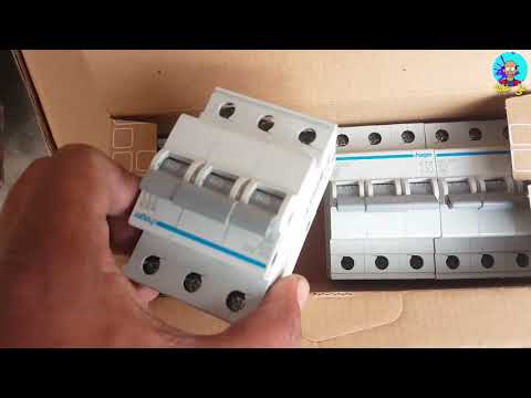   قواطع الدائرة الكهربائية